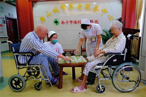 南宁市多措并举推进养老服务业高质量发展 社区居家养老服务设施建成187个 打造康养服务新高地